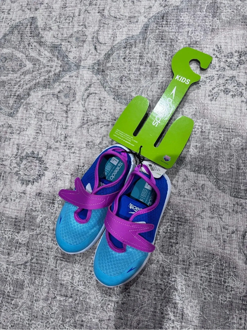 Speedo Kids Blue and Pink Slip On Water Shoes Size 9 toddler